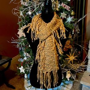 NWOT Fringe Scarf 🧣